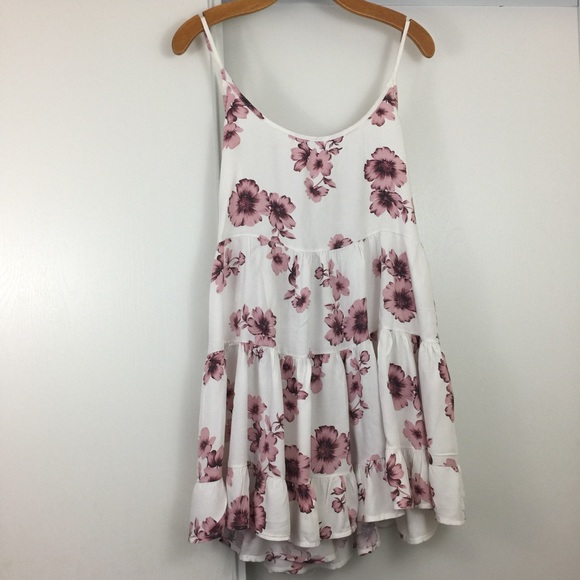 Brandy Melville Dresses & Skirts - Brandy Melville Floral Dress ❣️